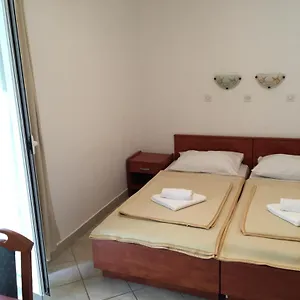 3* Gostinjska kuća Rosemary &
